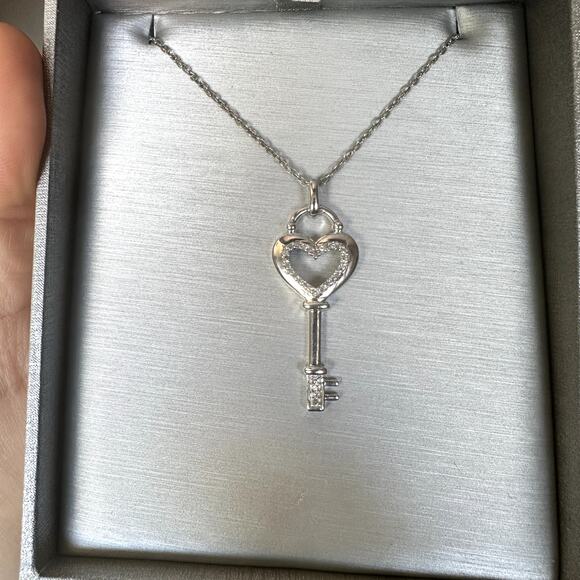 Zales Outlet 925 Sterling Silver Heart Key Necklace With Diamonds - Picture 1 of 6